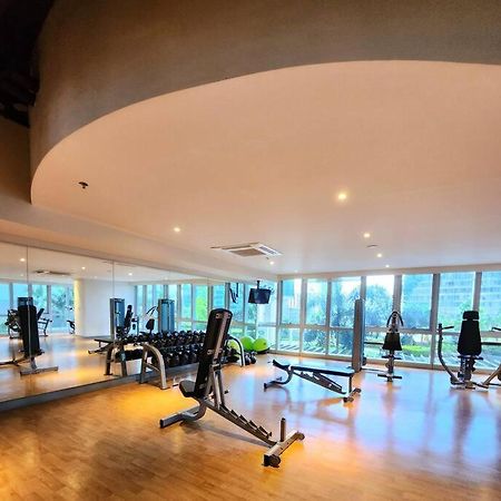 Cosy Executive 1 Bedroom Uptown Parksuites Ultra Fast Internet Manila Ngoại thất bức ảnh