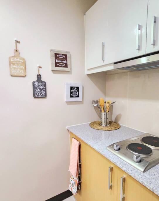 Cosy Executive 1 Bedroom Uptown Parksuites Ultra Fast Internet Manila Ngoại thất bức ảnh