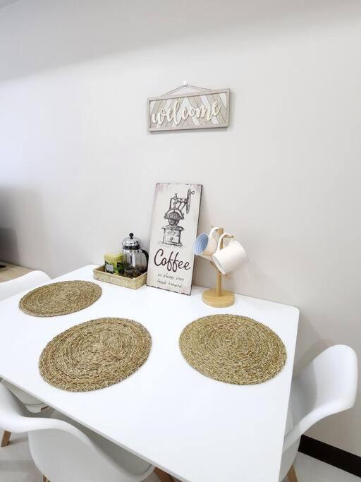 Cosy Executive 1 Bedroom Uptown Parksuites Ultra Fast Internet Manila Ngoại thất bức ảnh